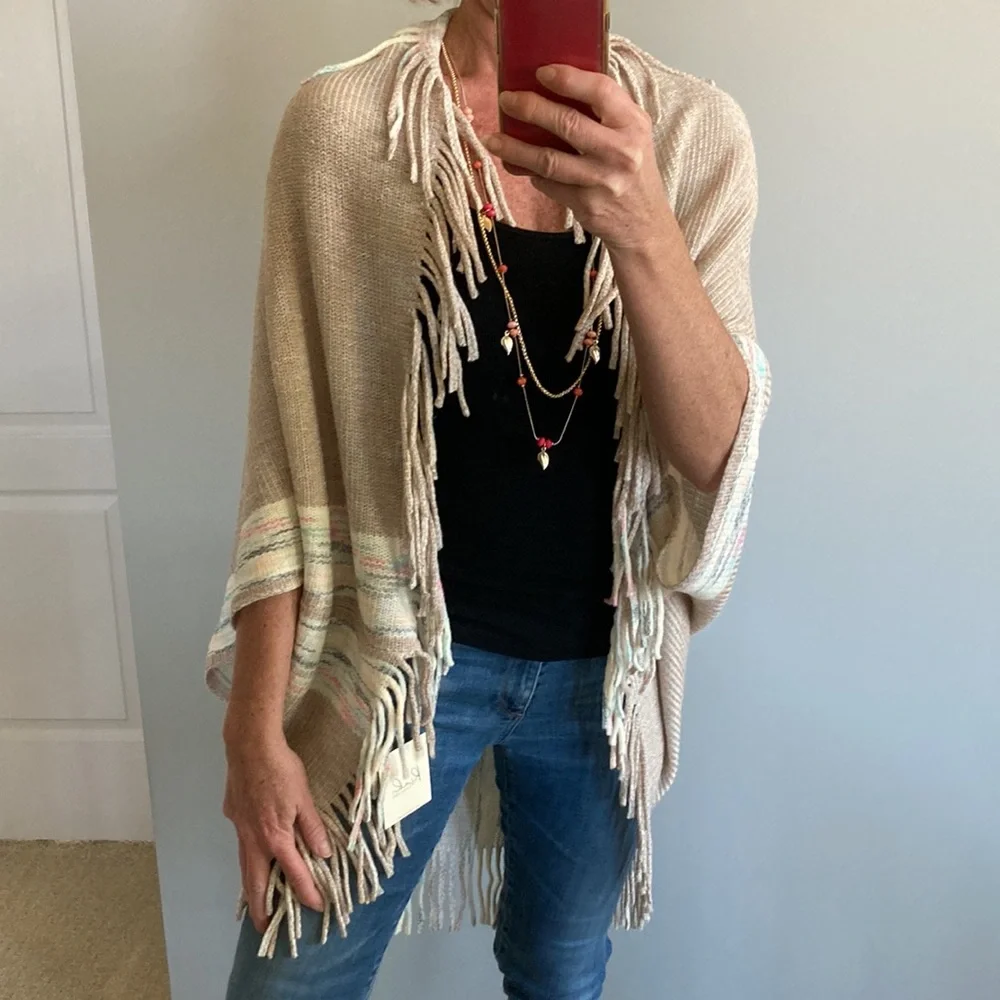 Tan Fringed Sweater Kimono/Wrap - Picture 1 of 9